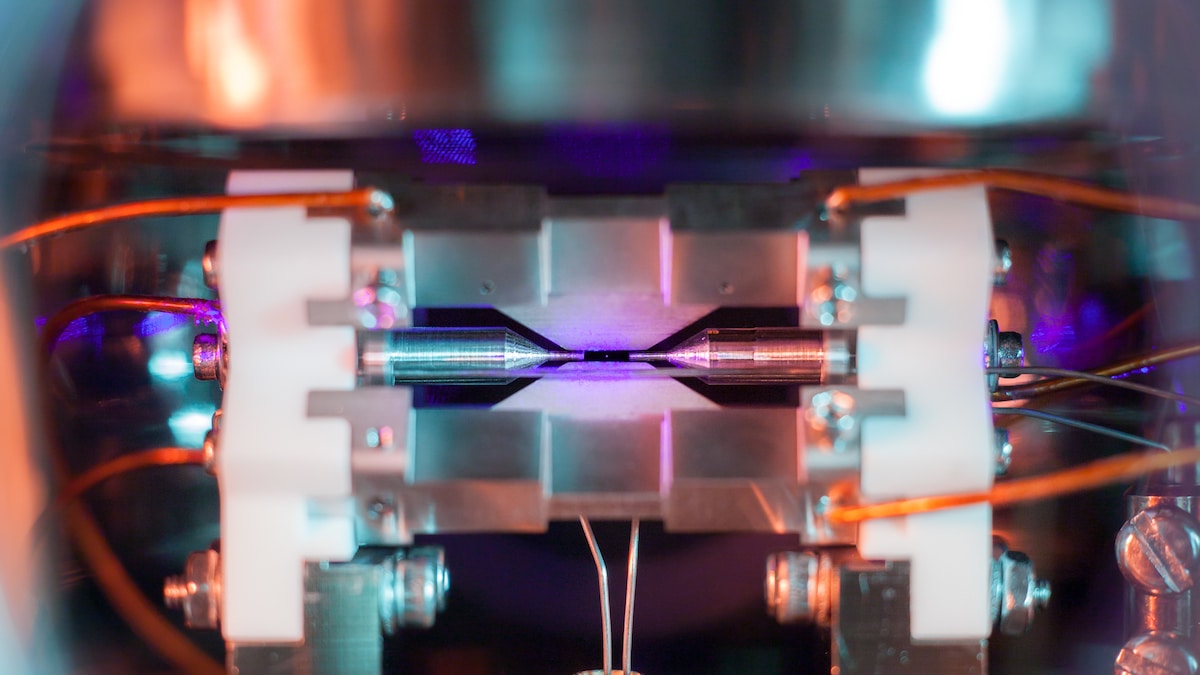 Remarkable Photo of a Single Atom Wins Science Photography Contest