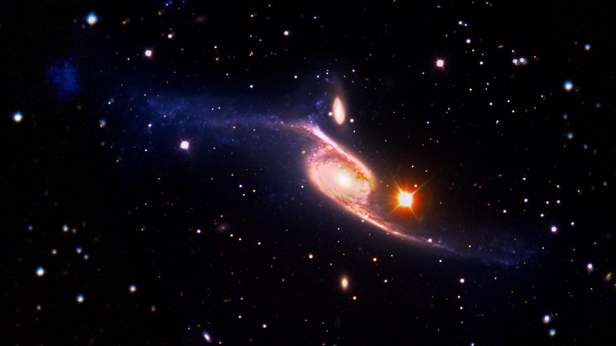 Stunning new image captures the largest galaxy in the universe.
