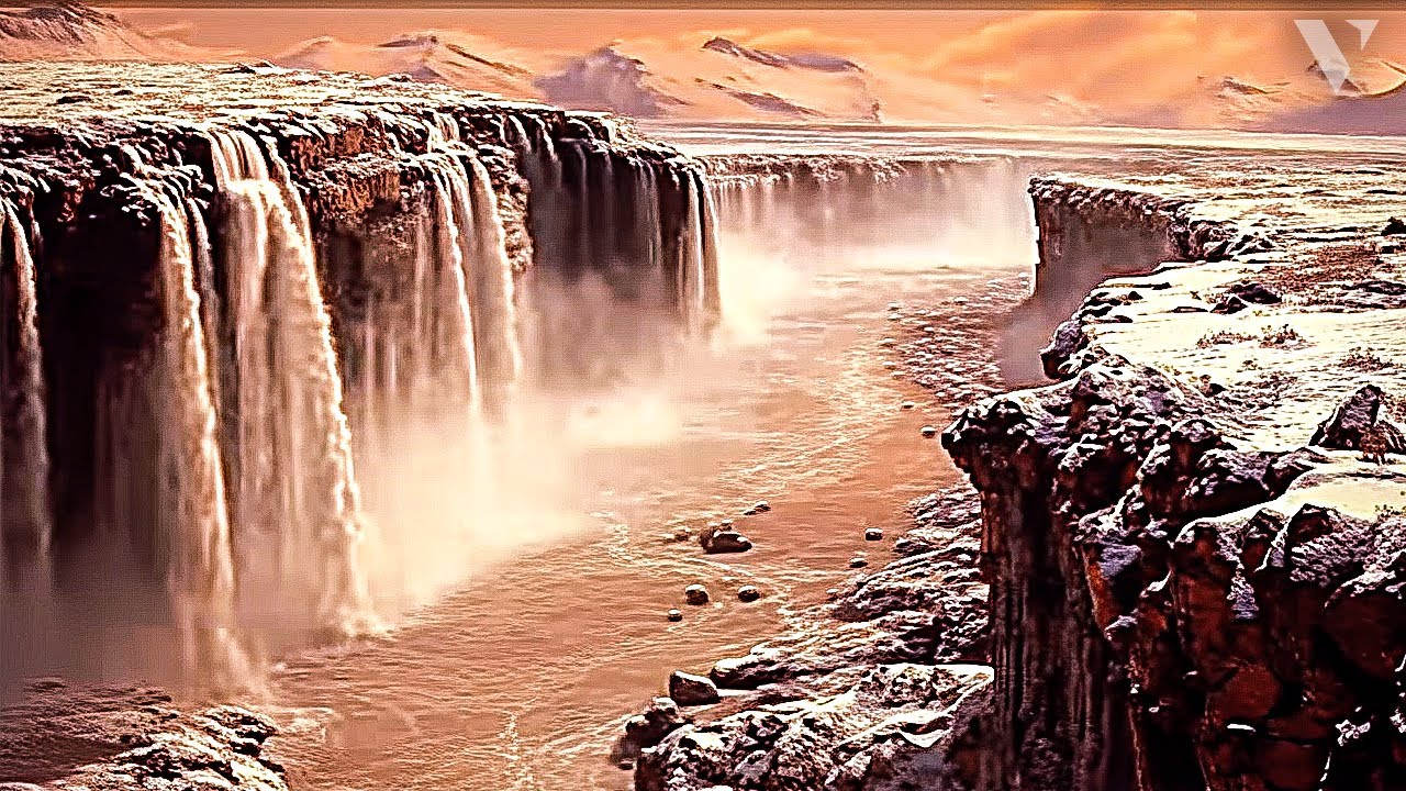 The Largest Waterfall in the Solar System Was Found On Mars!