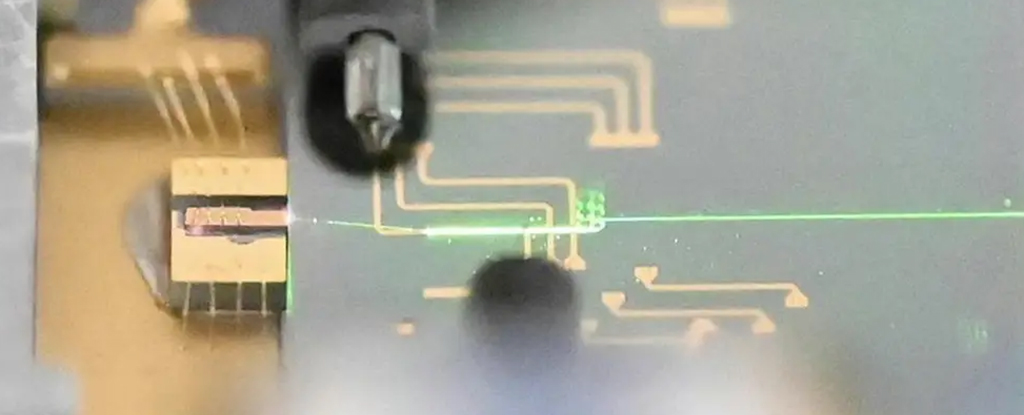 Compact Ultrafast Laser Remarkably Small, Fits on a Fingertip